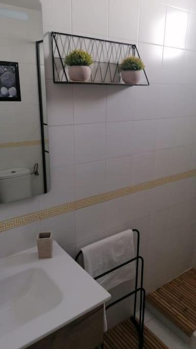 Views, Family & Private Parking In Alto Albayzin Apartamento Granada Exterior foto